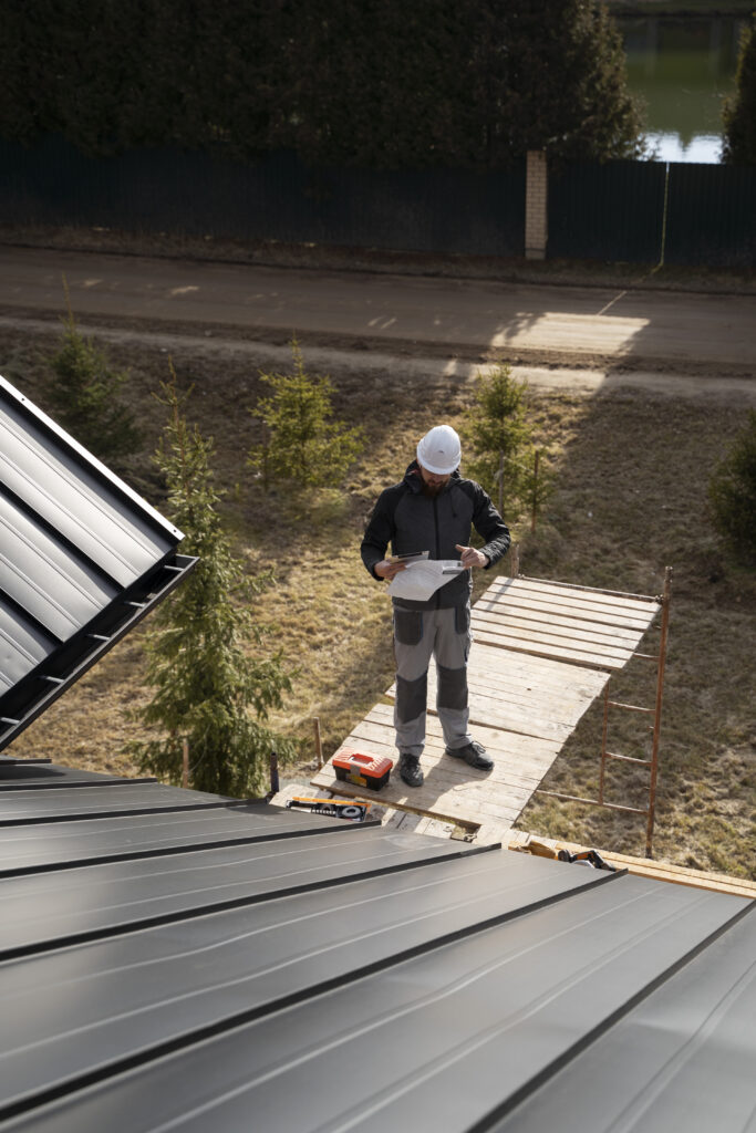 Instalación de placas solares en naves industriales