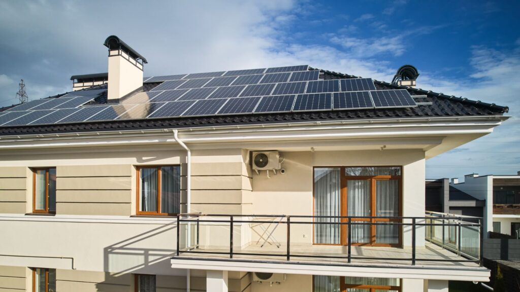 ayudas placas solares Valencia 2025
